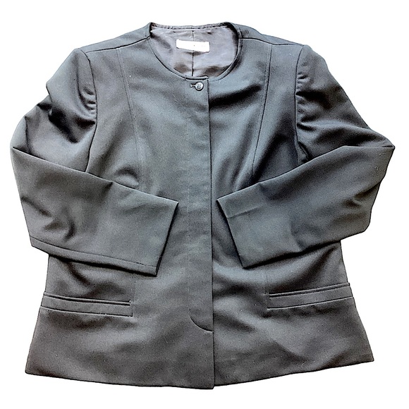 Vintage Givenchy Sport Black Jacket. B2 - Picture 6 of 15